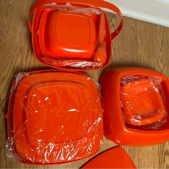 Vintage Mid Century Modern Picnic Master Orange Picnic Kit - Picture 5 of 11